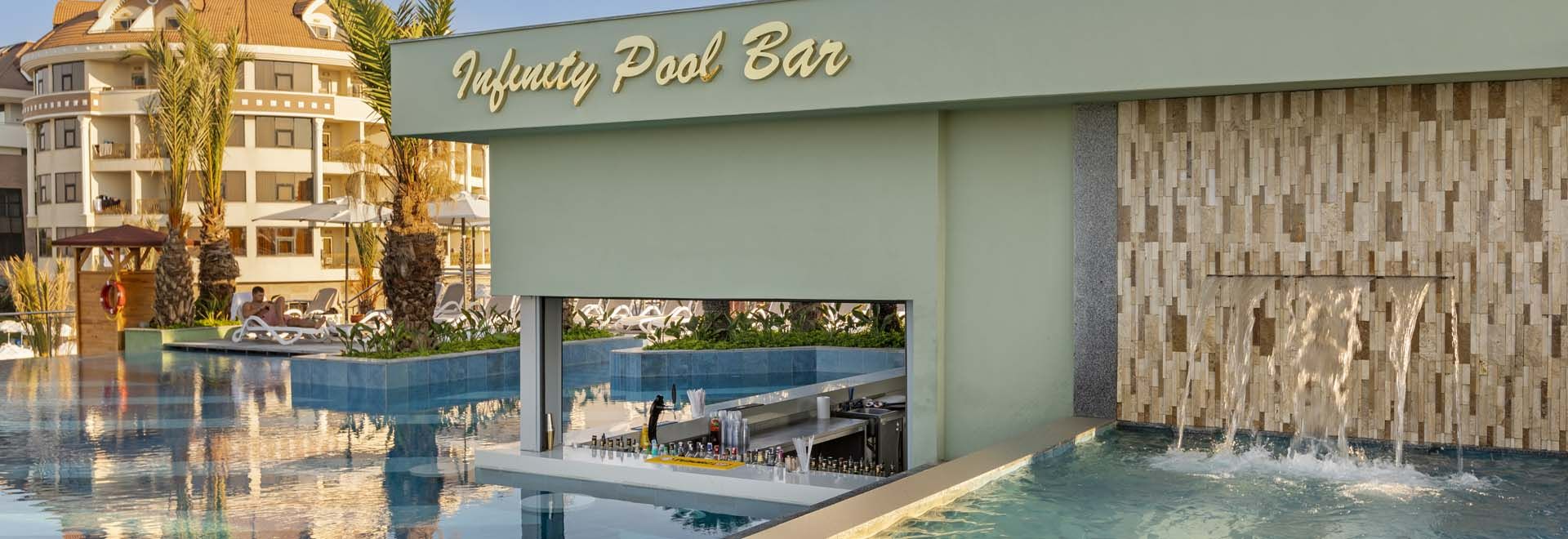 Infinity Pool Bar